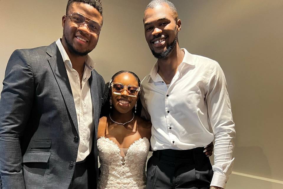 Photo with this amazing couple