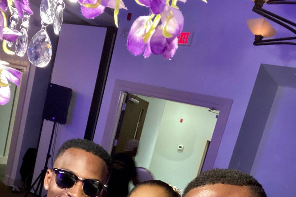 Photo with this amazing couple