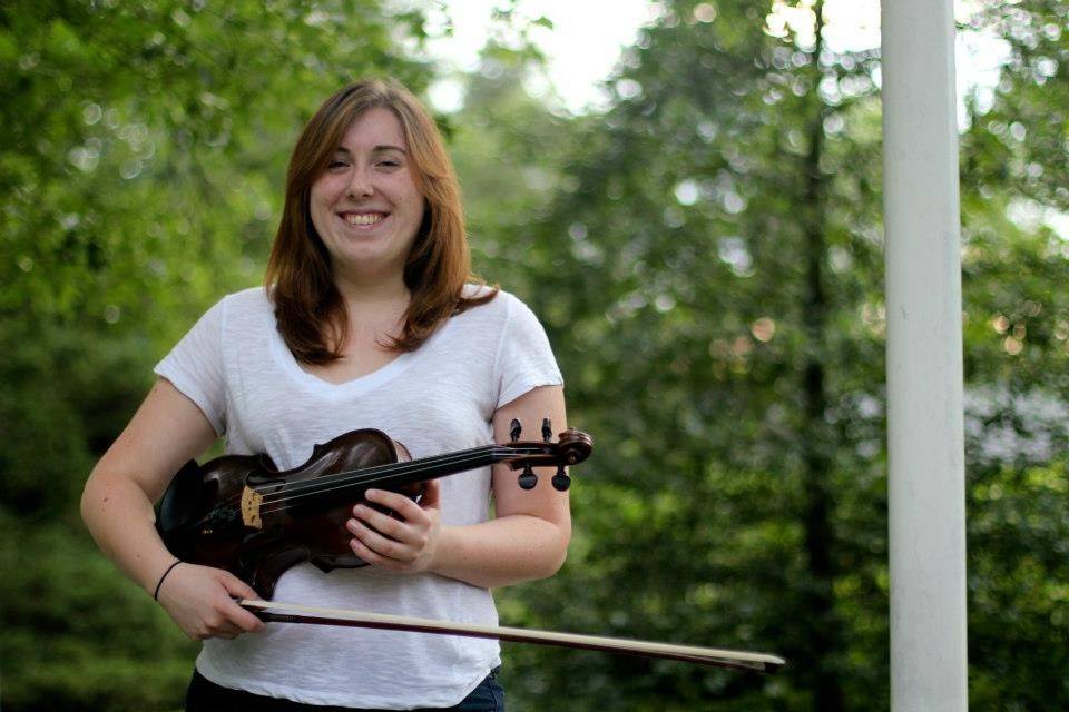 Portrait with acoustic violin