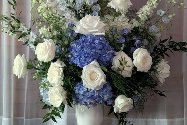 Magnolia Melody Floral Design