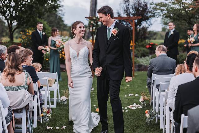 Newlyweds in the garden