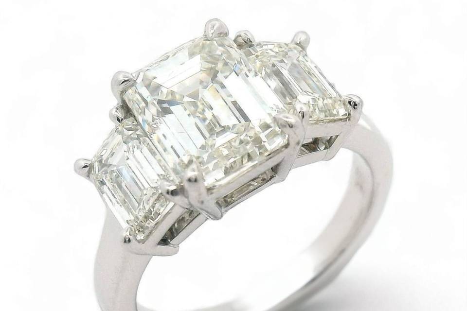 3 Stone Diamond Ring