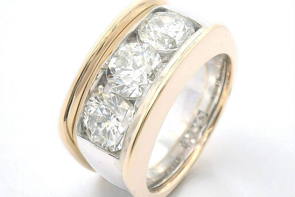 Men's 3 stone Diamond Band