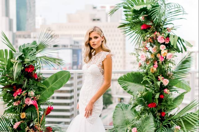 Wild Wedding with Tropicals