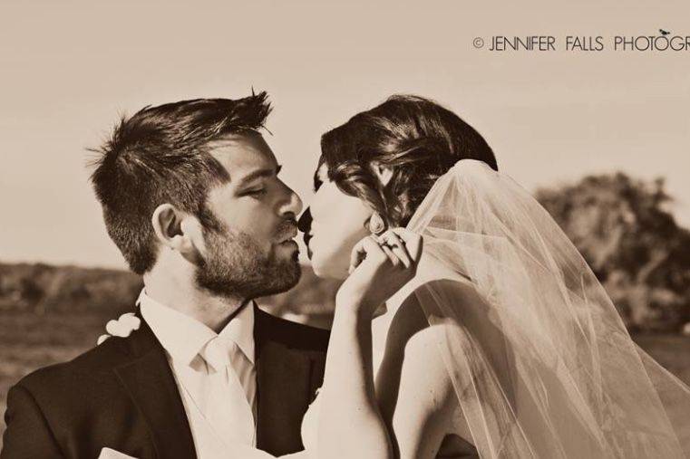 Couple kiss in sepia