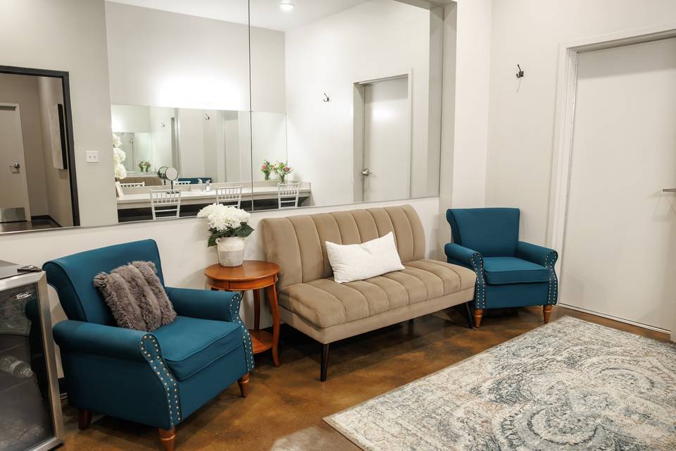 Pin Oak Venue Bridal Suite