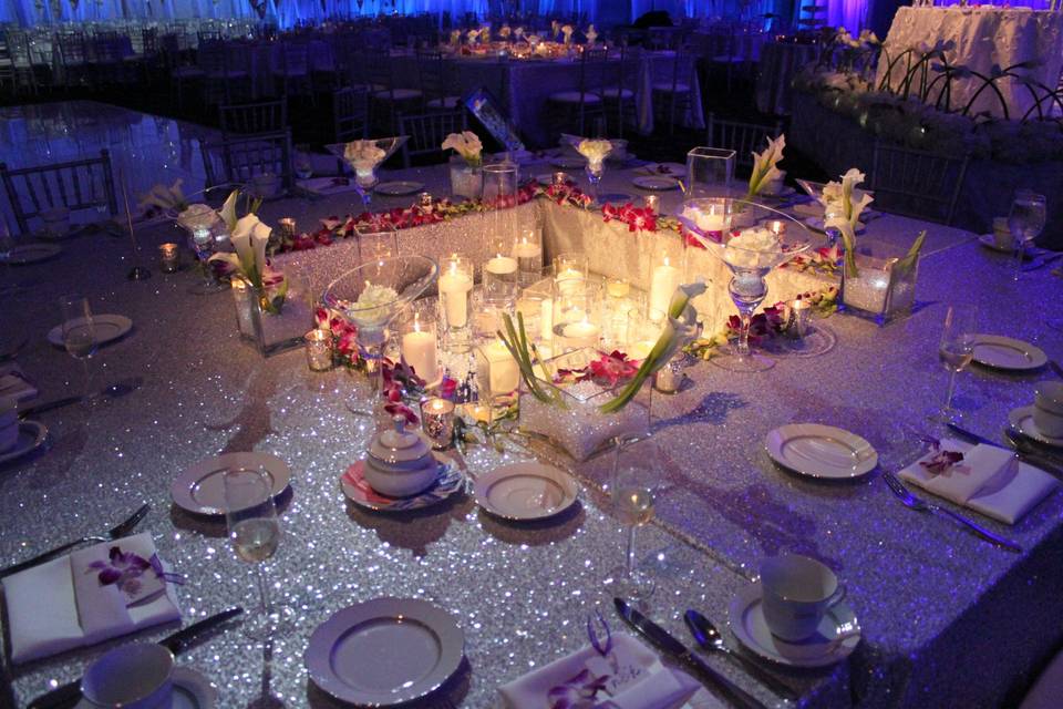 Recessed centerpiece