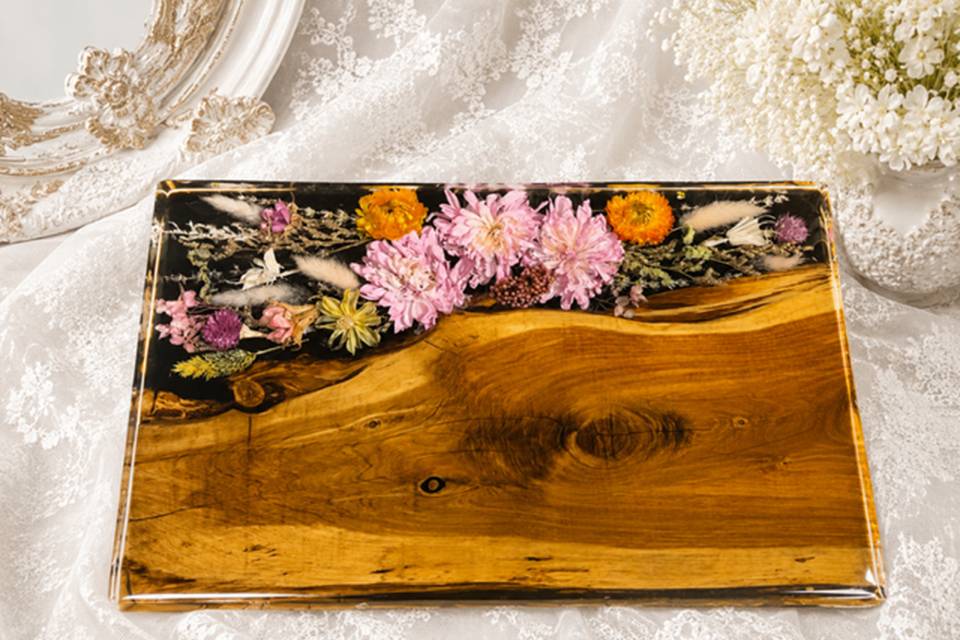 flower wood tray.png