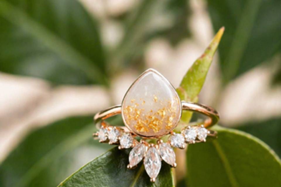 pear shape ring.png