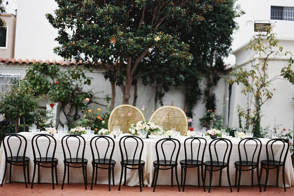 Long table setting