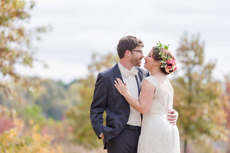 Real Wedding - Loose Mansion // Lara and Cory - Kansas City WeddingPhoto Captured By: A Day to Adore Photography