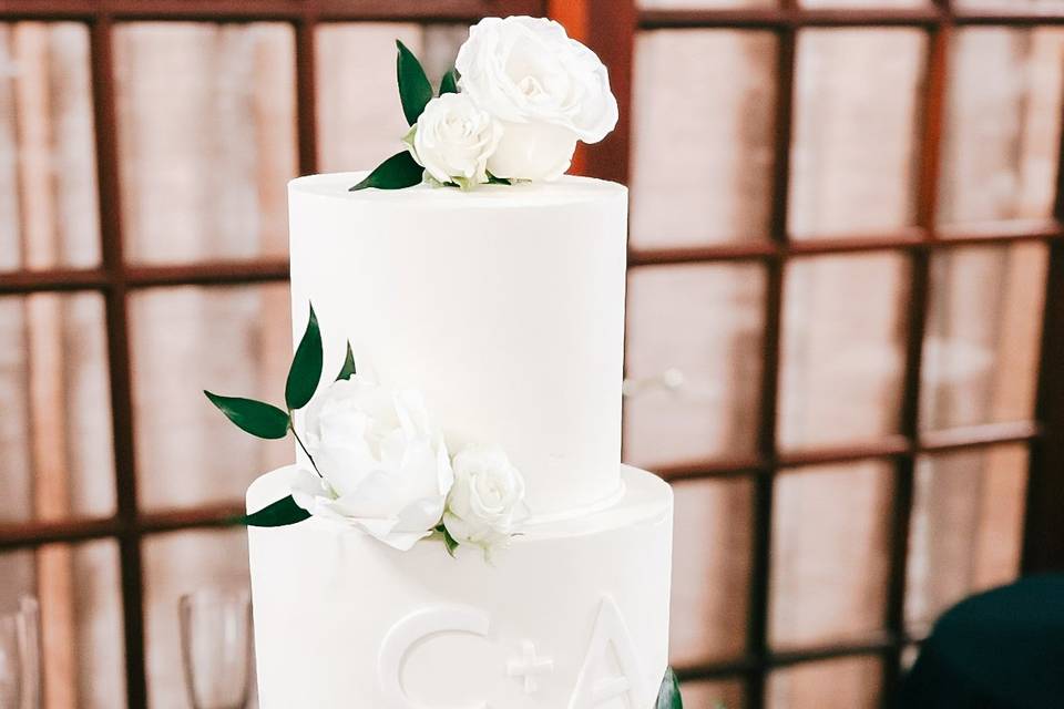 Modern buttercream cake