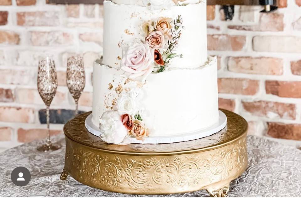 Buttercream floral cake