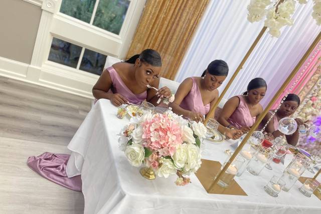 Wedding ceremony girls