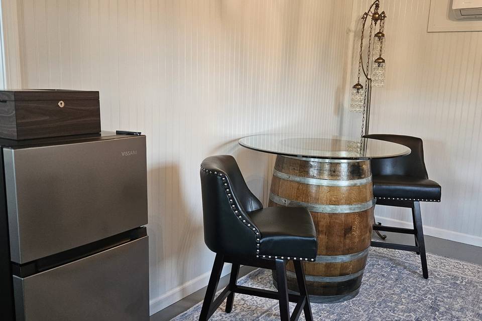 Grooms Suite