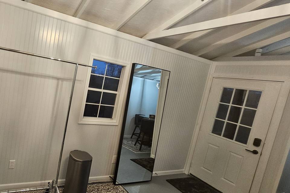 Grooms Suite