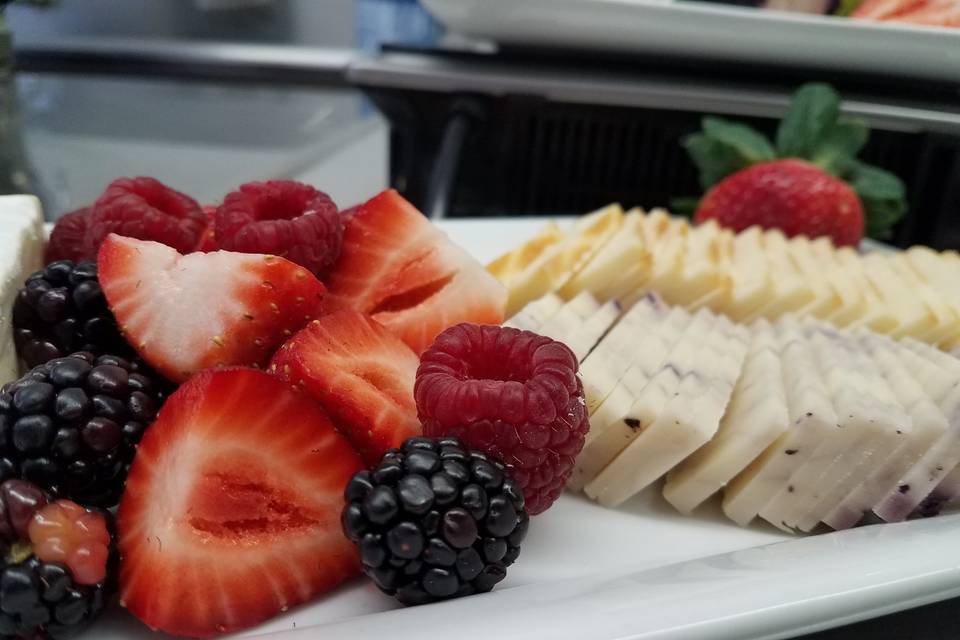 Fresh Fruit & Cheese Platter