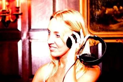 Wedding dj