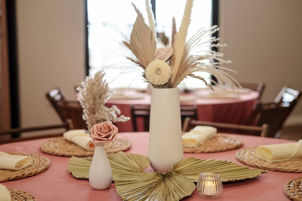 Tropical Tablescape