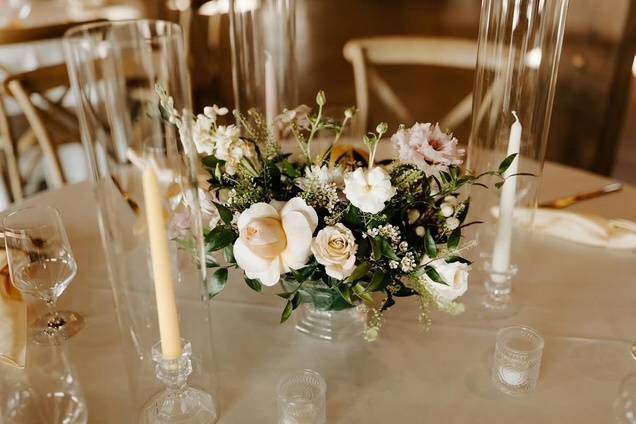 Cake Floral with Open Arch