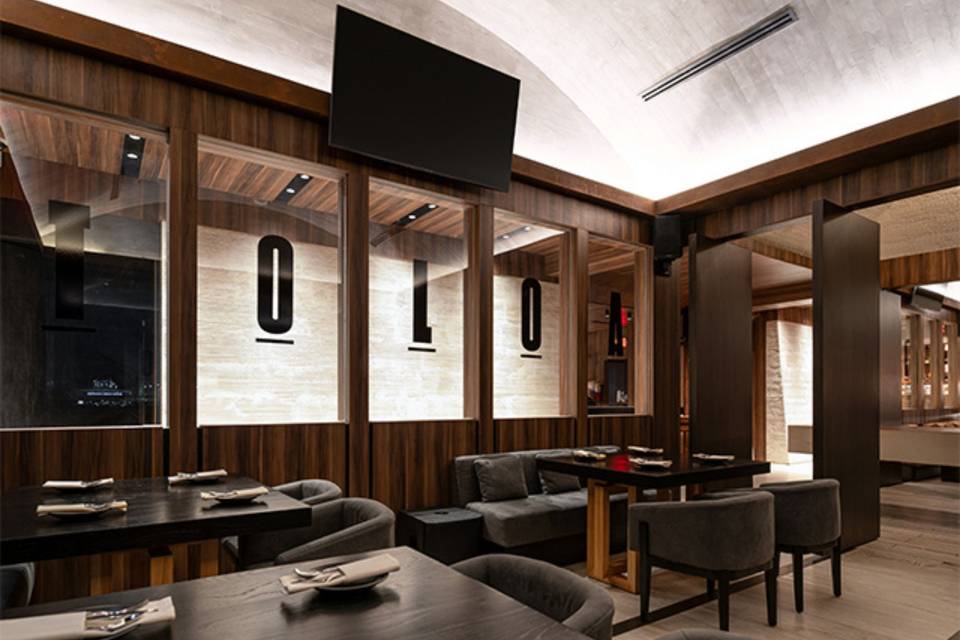 Intimate Dining Corner
