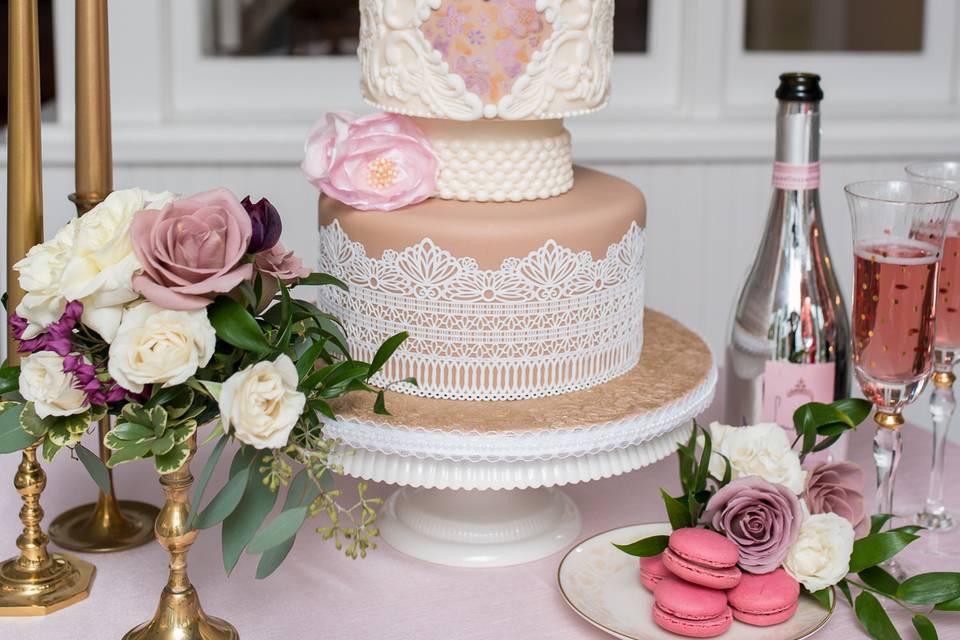 Couture Cakes by Lia, LLC