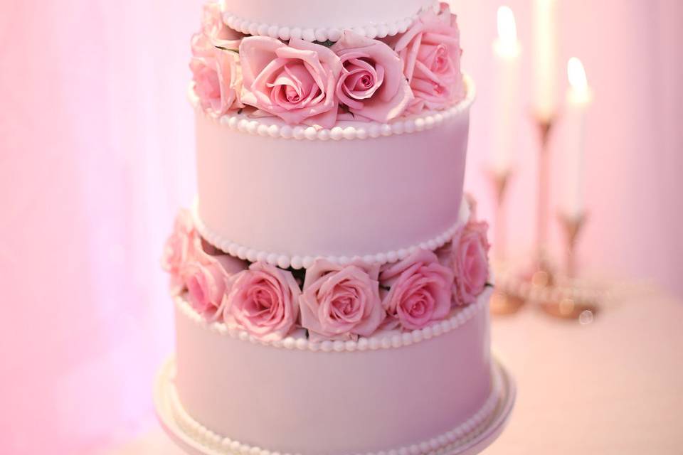 Stacked cake with roses