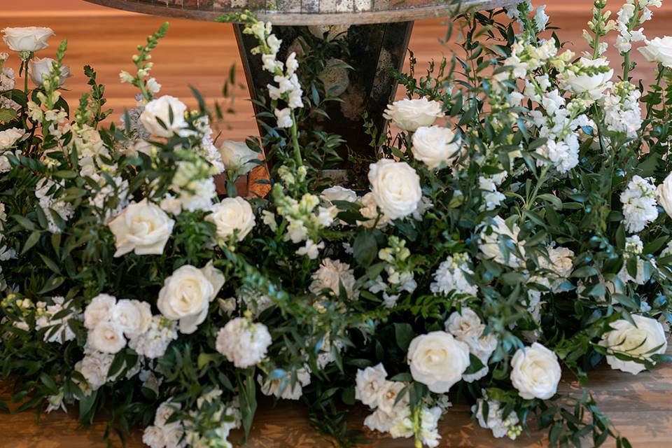 Cake Table Florals