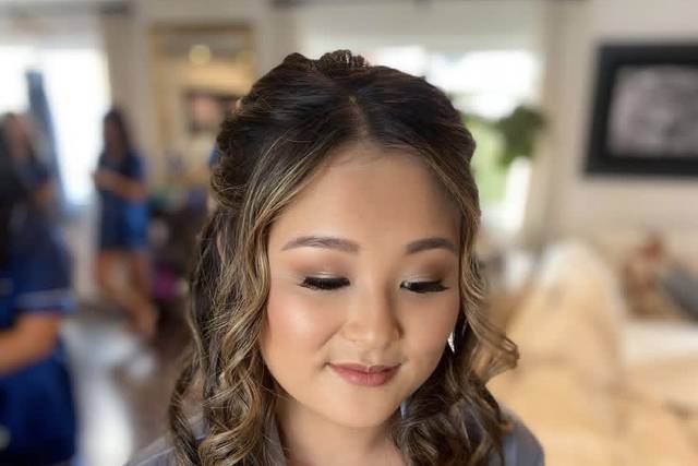 MUA ALLIE.  HAIRSTYLIST ELYSSA