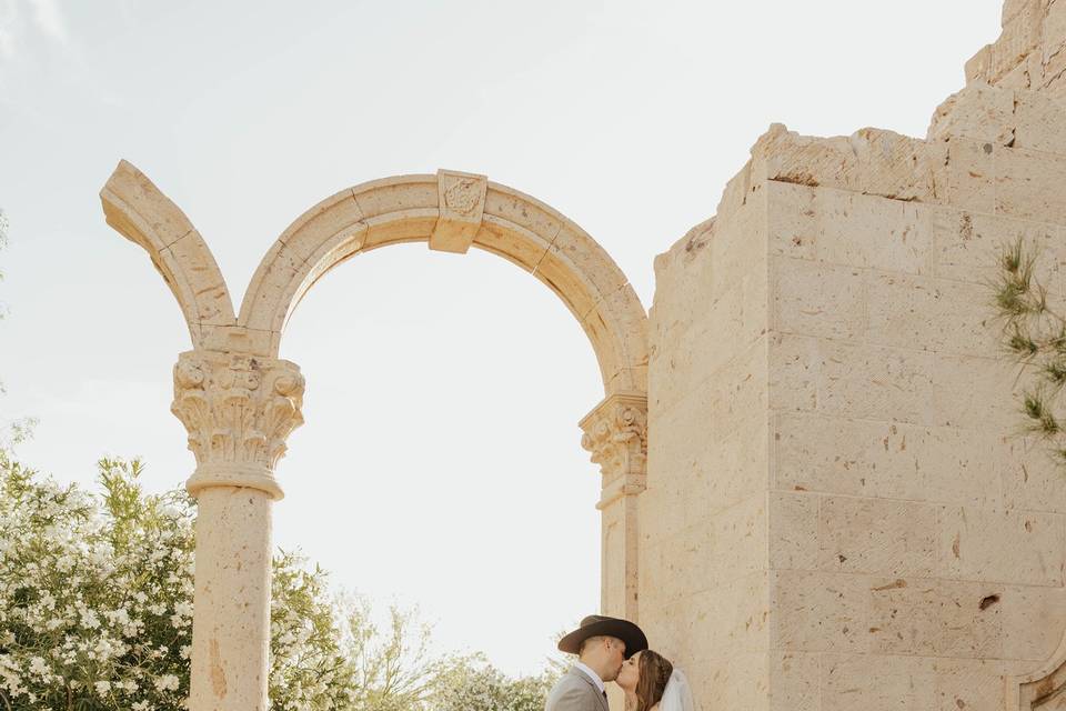 MUA & HAIRSTYLIST ALLIE