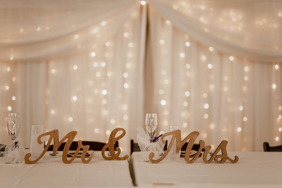 Bride/Groom Table