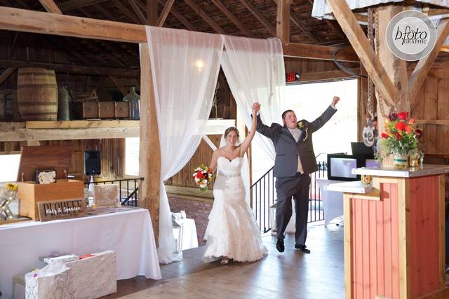 Legendary Weddings