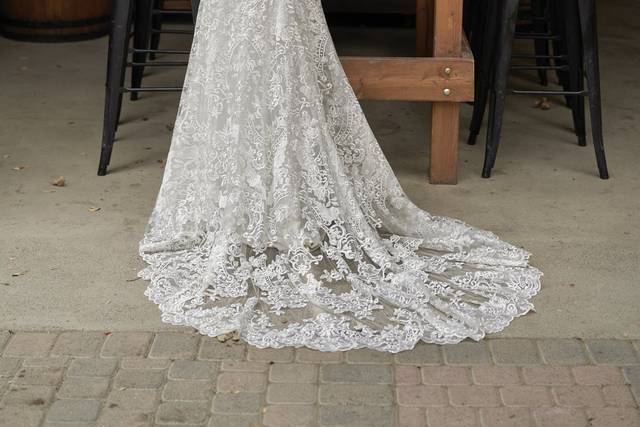 The 10 Best Wedding Dresses in Illinois - WeddingWire