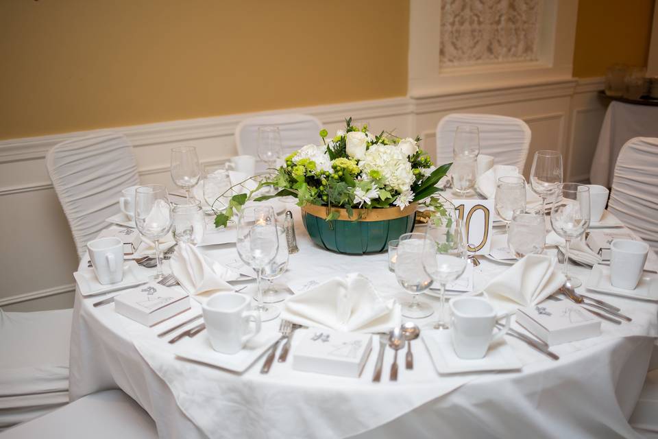 Reception table layout