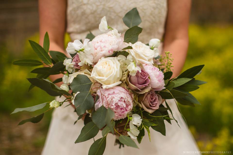 Pink and white bridal bouquet