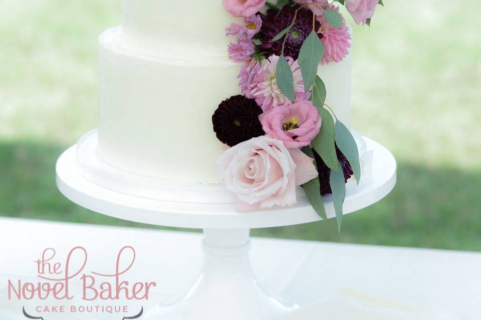 Roses and Ruscus Wedding Cake