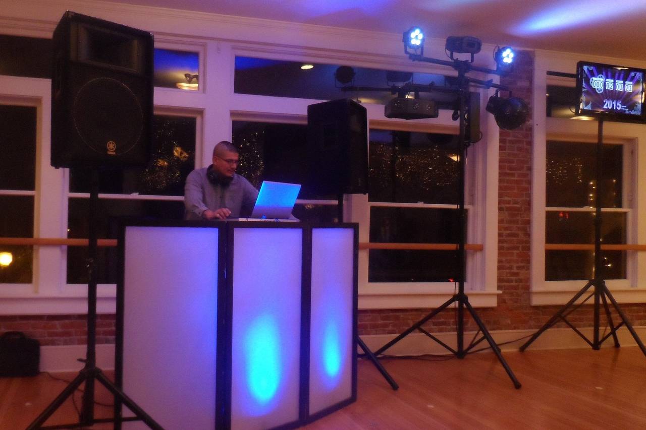 Pro Setup Dj Services - DJ - Salem, OR - WeddingWire