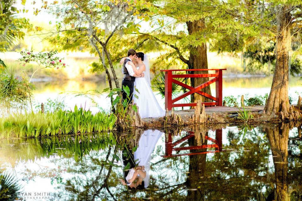 Newlyweds at Magnolia Plantation Charleston