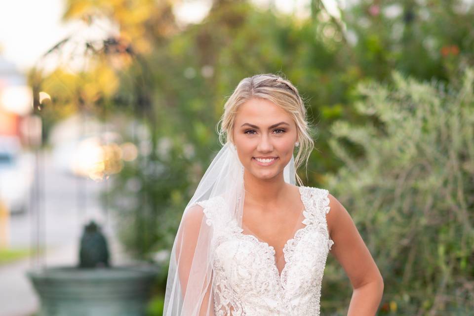 Bridal portrait Conway Garden