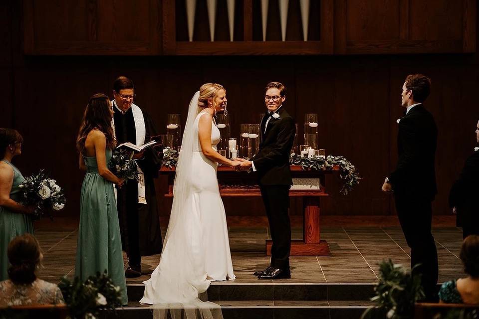 Happy couple at the altar