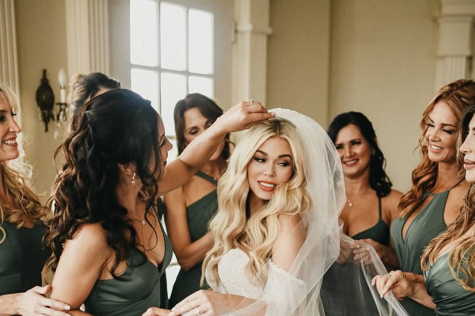Makeup & Hair Styling