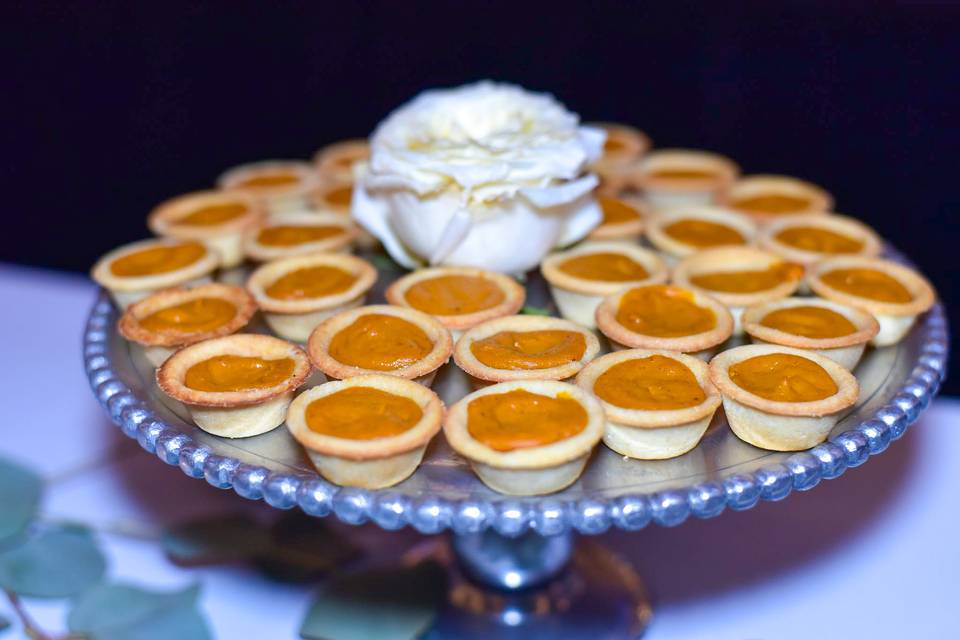 Mini Pumpkin Pies for Dessert