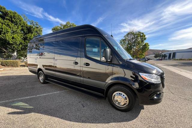 Indy Executive Limo