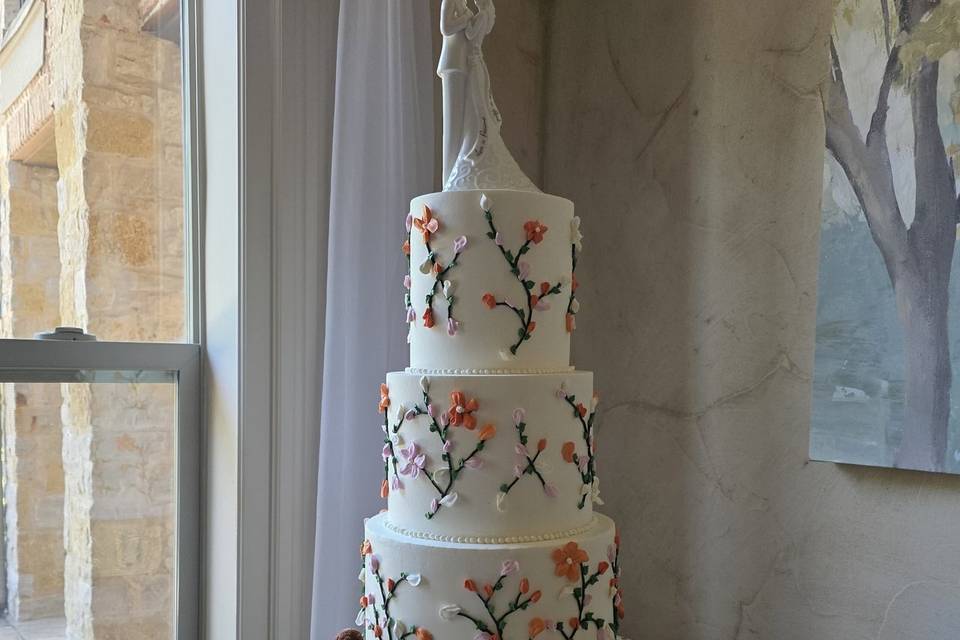 Three tier cake 6/8/10