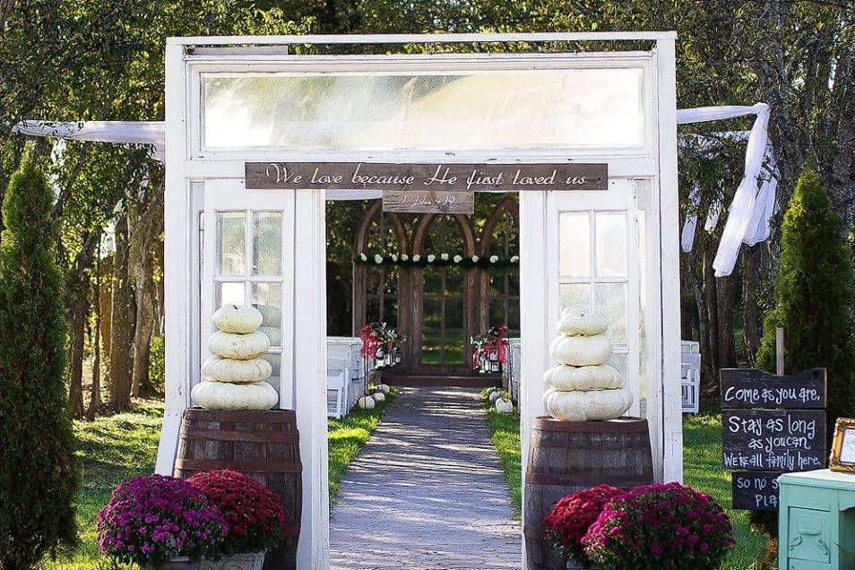 Wedding arch