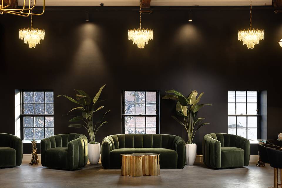 Bar + Lounge
