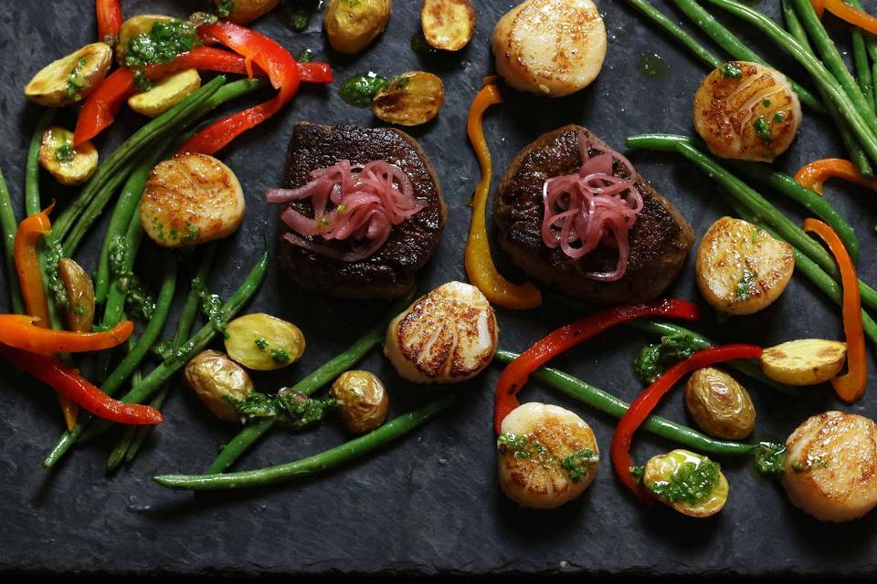 Surf 'n Turf / filet, seard scallops, haricot verts, roasted potatoes, pickled red onion - previous plated dinner