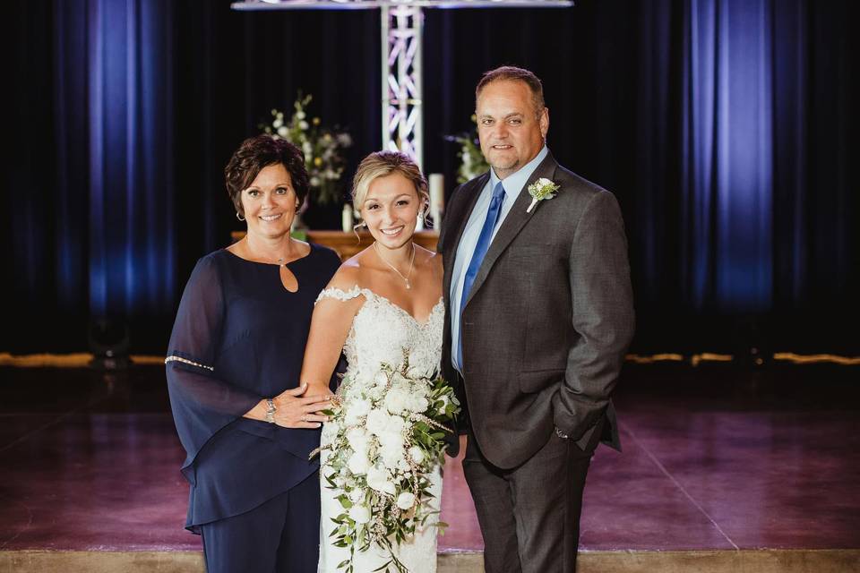 Bridal makeup by Camryn
