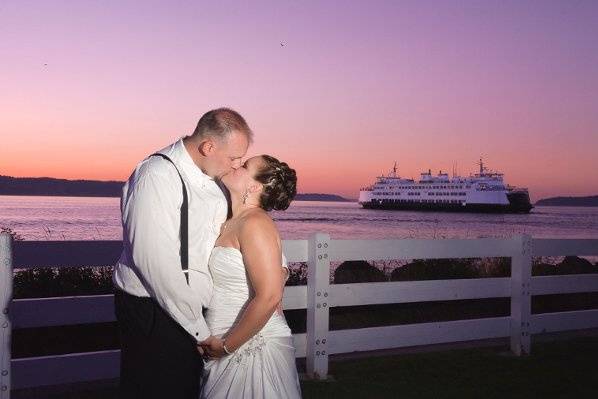 Elegant Images - Seattle Wedding Photographers