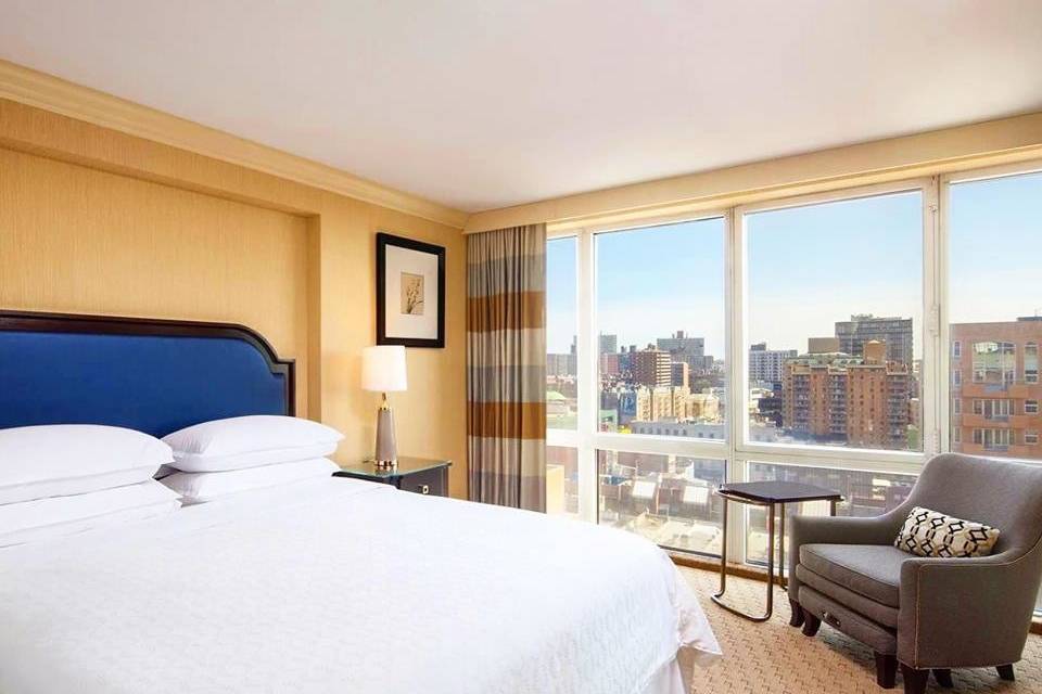 Sheraton LaGuardia East Hotel